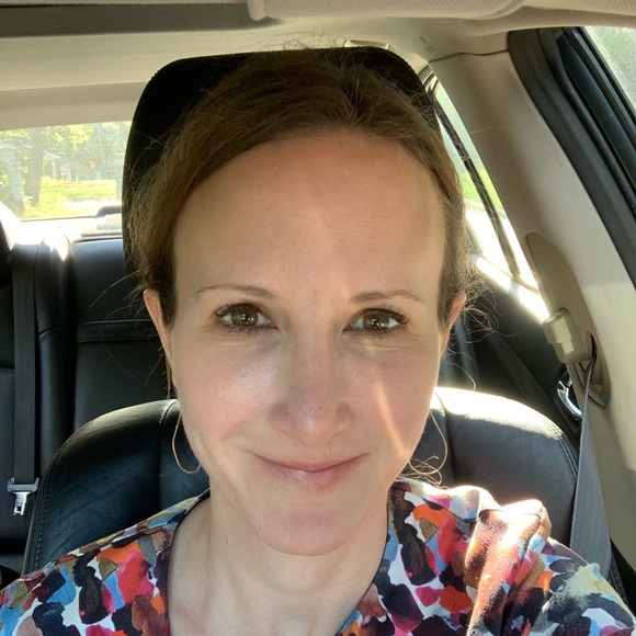 Meet your Posher, Holly - Picture 1 of 1